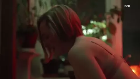 Gina Lindas Theodorsen Nude - Pa Fylla s01e02 (2016)