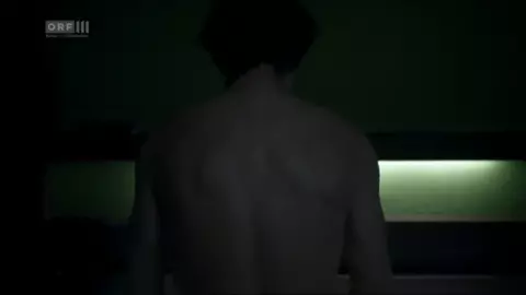 Ursula Strauss Nude - Bose Zellen (2003)