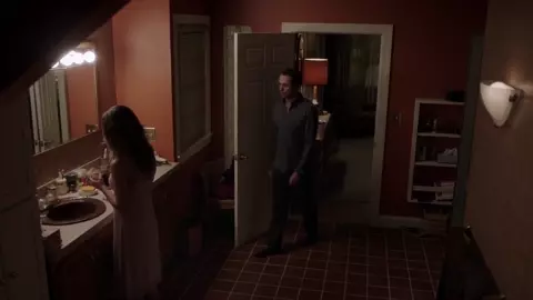 Keri Russell nude, Holly Taylor - The Americans S05E02 (2017) (New nude scene in series)