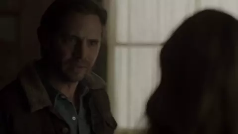 Amanda Schull – 12 Monkeys s02e12 (2016)