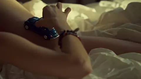 Tatiana Maslany sexy, Ksenia Solo nude – Orphan Black s03e07 (2015)