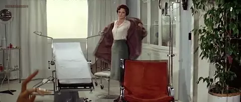 Brigitte Fossey & Sylvie Matton - Calmos (1976)
