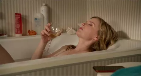 Isabelle Carré, Valérie Bonneton French Nude - Garde alternée (2017)