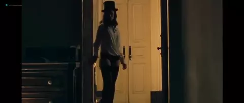 Lucie Lucas naked - Porto (2016) Nude movie