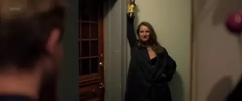 Amanda Collin nackt - En Frygtelig Kvinde (2017)