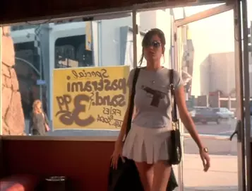 Angelina Jolie nude - Mojave Moon (1996)