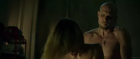 Veerle Baetens nude - D’Ardennen (2015)