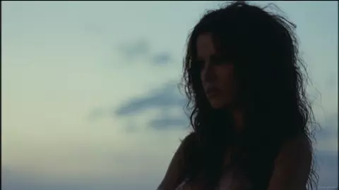 Natalia Avelon nude - Das wilde Leben (2007)