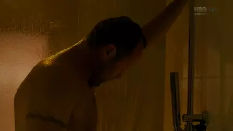 Julia Pogrebinska Nude - Wataha s01e02 (2014)