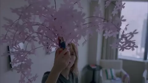 Scarlett Johansson Sexy - Lost In Translation (2003)