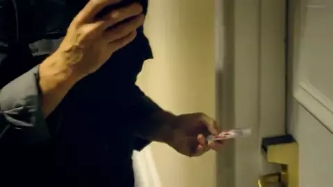 Vivian Lamolli - Bosch s02e01 (2016)