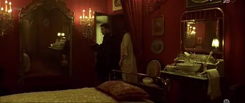 Maud Le Guenedal Nude - La Chambre des Officiers (FR 2001)
