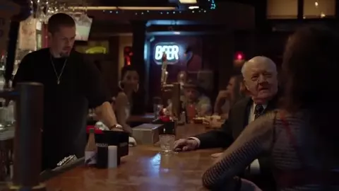 Emmy Rossum Nude, Isidora Goreshter, Sammi Hanratty - Shameless (2018) s08e10