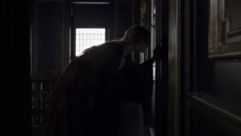 Romola Garai Nude - The Miniaturist - s01e01 (2017)