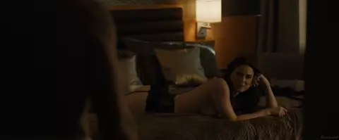 Alexandra Breckenridge nude - Zipper (2015)