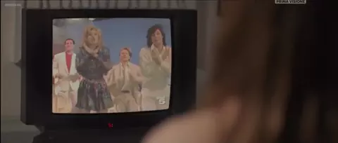 Miriam Leone - 1992 S01E02 (2015)
