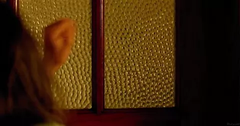 Marion Cotillard nude -  Love Me if You Dare (2003)