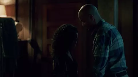 Dawn-Lyen Gardner Sexy - Queen Sugar s02e13 (2017)