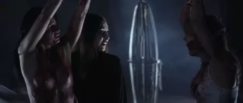 Marta Flich, Veronica Bacorn - Vampyres (2015)