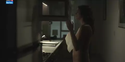 Amy Landecker Nude - Transparent s02e04 (2015)