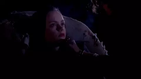 Christina Ricci Sexy - The Man Who Cried (2000)
