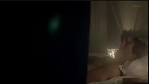 Antonia Morais Nude - Lucia McCartney s01e08 (BR 2016)