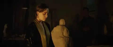 Emilia Clarke - Voice from the Stone (2017)