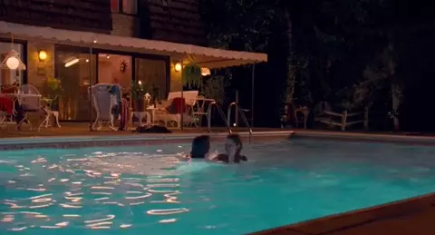 Kristen Stewart Sexy - Adventureland (2009)