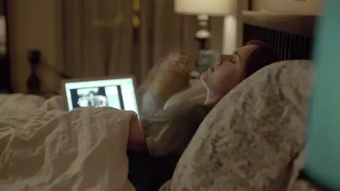 Diora Baird, Michaela Watkins, Eliza Coupe, Tara Lynne Barr - Casual S01 E03-07 (2015) HD 720 (Sex, Nude)