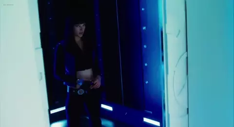 Milla Jovovich - Ultraviolet (2006)
