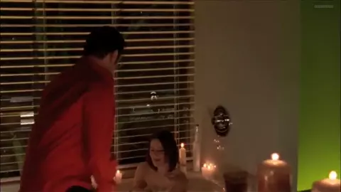 Madeleine West Nude - Satisfaction AU s02e01 (2009)