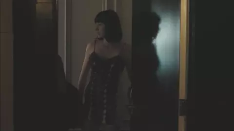 Riley Keough - The Girlfriend Experience S01E01 (2016) (Tits, Masturbate)
