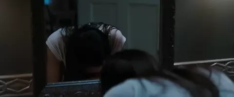 Odette Annable Nude - The Unborn (2009)