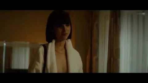 It takes less than minute for Michalina Olszanska to make BF cum in Anatomia zla (2015)