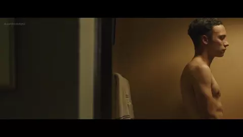 Unsafe pussy-drilling in feature movie Dreamland where boy penetrates Margot Robbie