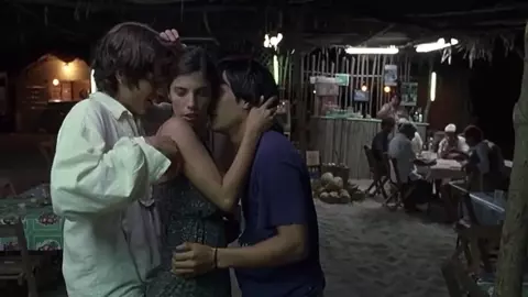 Celebrity sucks two dicks of young men who kiss each other in Y tu mamá también (2001)
