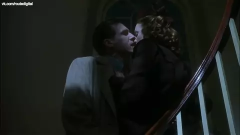 Man starts pawing Julianne Moore and then thrusts cock into her in The End of the Affair