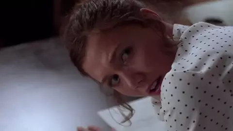 TV show Secretary sex scenes of Maggie Gyllenhaal being spanked and masturbating