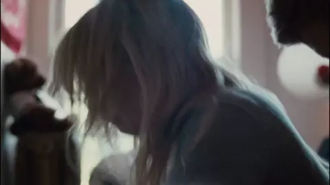 Michelle Williams receives different cocks and even gets creampied in Blue Valentine (2010)