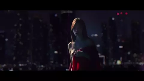 Dirty Asian Sulli Choi is hot so she adds spice to the Korean drama film Real (2017)