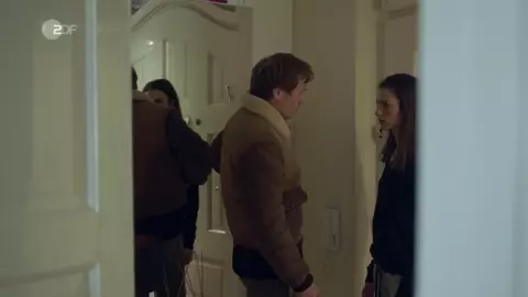 Nude Laura de Boer screws in Winterherz Tod in einer kalten Nacht (2018)