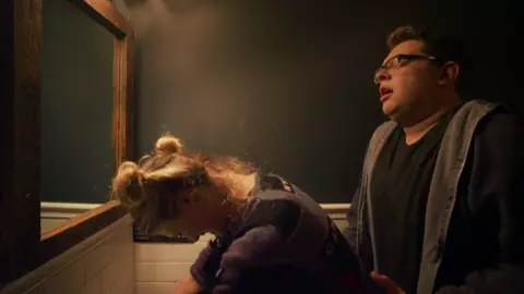 Kinky sex with Betsey Brown - Assholes (2017)