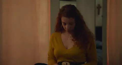 Mathilde Ulmer nude - Gloria Mundi (2019)