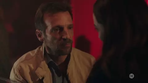 Le Bureau des Legendes s05e07 (2020) - Zineb Triki sex scene
