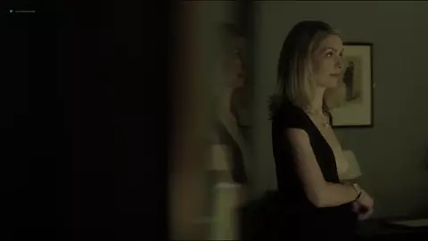 Helen Kennedy Nude, Melissa George (nn) - Hunted (2012) s1e1