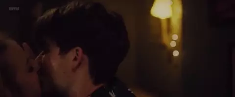 Madeline Weinstein naked - Alex Strangelove (2018)