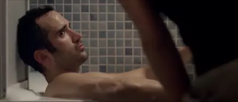 Sara Stanic, Leona Paraminski Nude - Nije sve u lovi (2013)