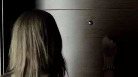 Aura Garrido Nude - Crematorio s01e05 (2011)