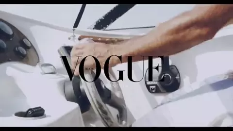 Rihanna sexy – Vogue Brasil- Behind The Scenes (2014)