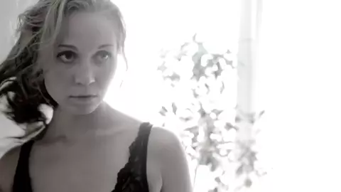 Sandra Elsfort Nude - Kaos (2010)